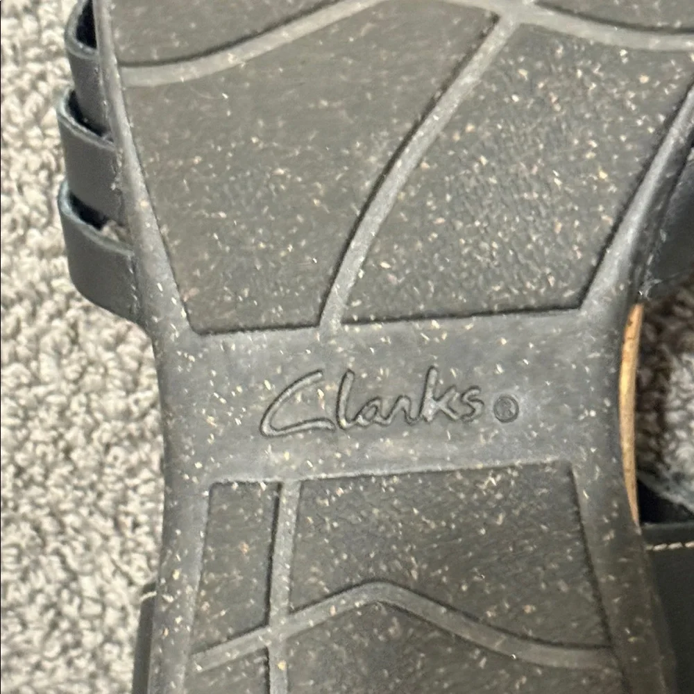 Clarks Collection Roseville Cove Women 6.5 Leather Sandial Shoe Black Strap Flat